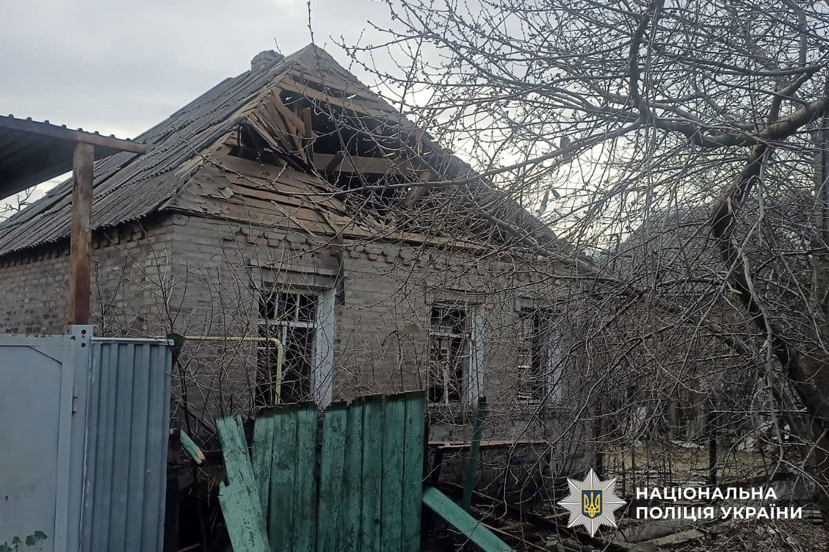 пошкоджені будівлі у Краматорську після дронової атаки на Донеччині 26 березня