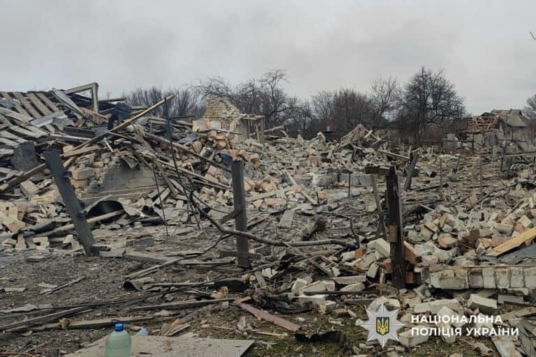 За добу на Донеччині загинула цивільна людина, ще четверо поранені: як минуло 24 березня в регіоні (ЗВЕДЕННЯ)