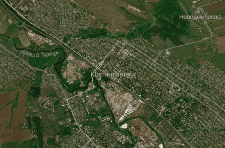 Росіяни вдарили авіабомбою по дамбі водосховища під Костянтинівкою: частину громади затопило