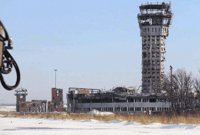 Ватажок т.з. “ДНР” знову заговорив про плани відбудувати аеропорти на окупованій частині Донеччини: що відомо