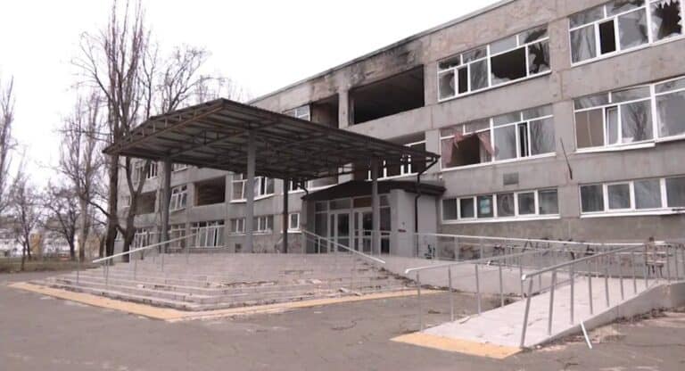 Аби подавати до судів: Маріупольська міськрада хоче оцінити збитки руйнування комунальних будівель у 2022 році (адреси)