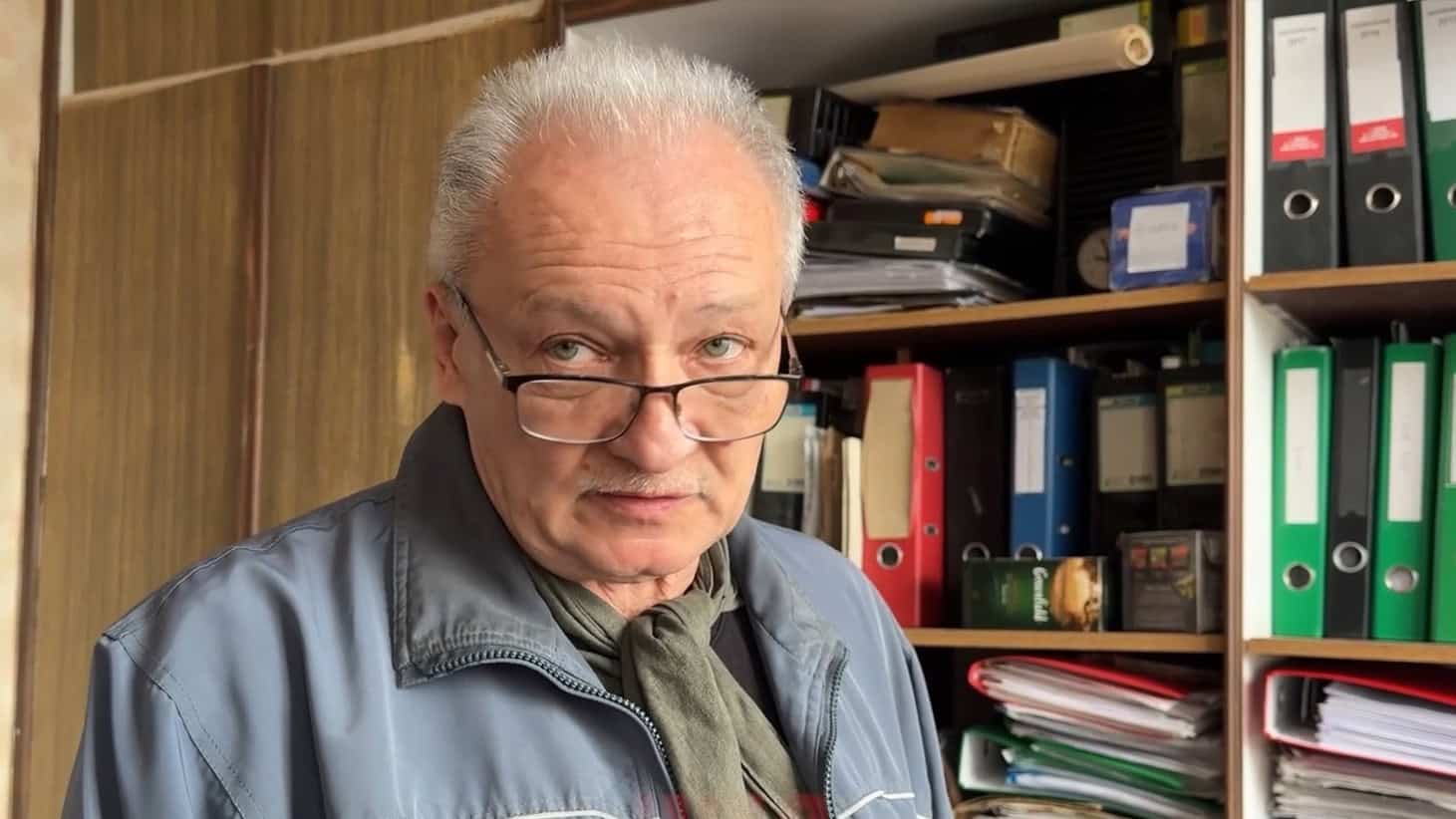 Вцілілі артефакти з Бахмутського музею: старовинні фото, книги та скульптури