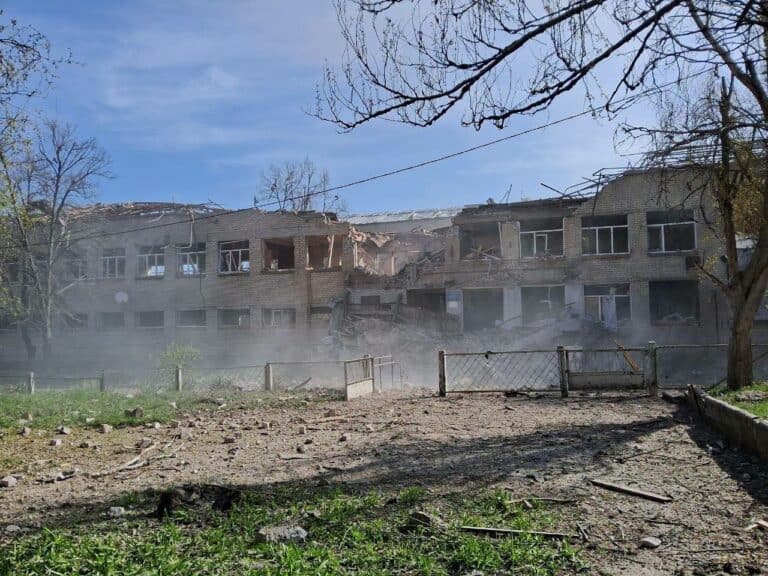 Один загиблий та четверо поранених: якими були наслідки російських ударів по Донеччині 17 квітня (ЗВЕДЕННЯ)