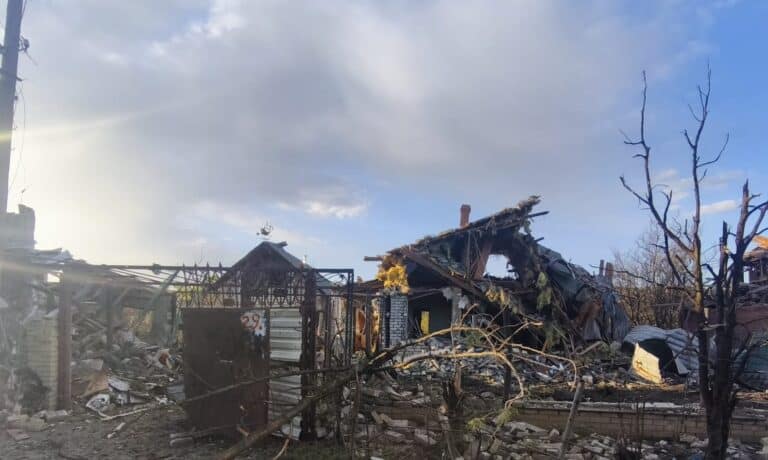 Россияне били по меньшей мере по двум населенным пунктам региона, предварительно — без жертв: как прошло 27 апреля на Донетчине (СВОДКА)