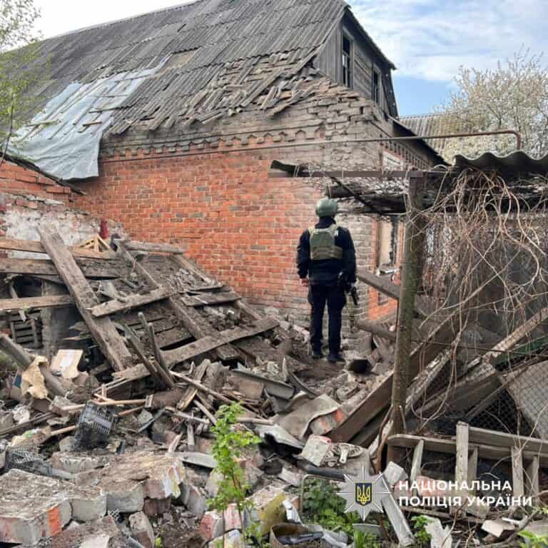 Четыре человека получили ранения в результате ударов со стороны России: за сутки 18 апреля в Донецкой области (СВОДКА)