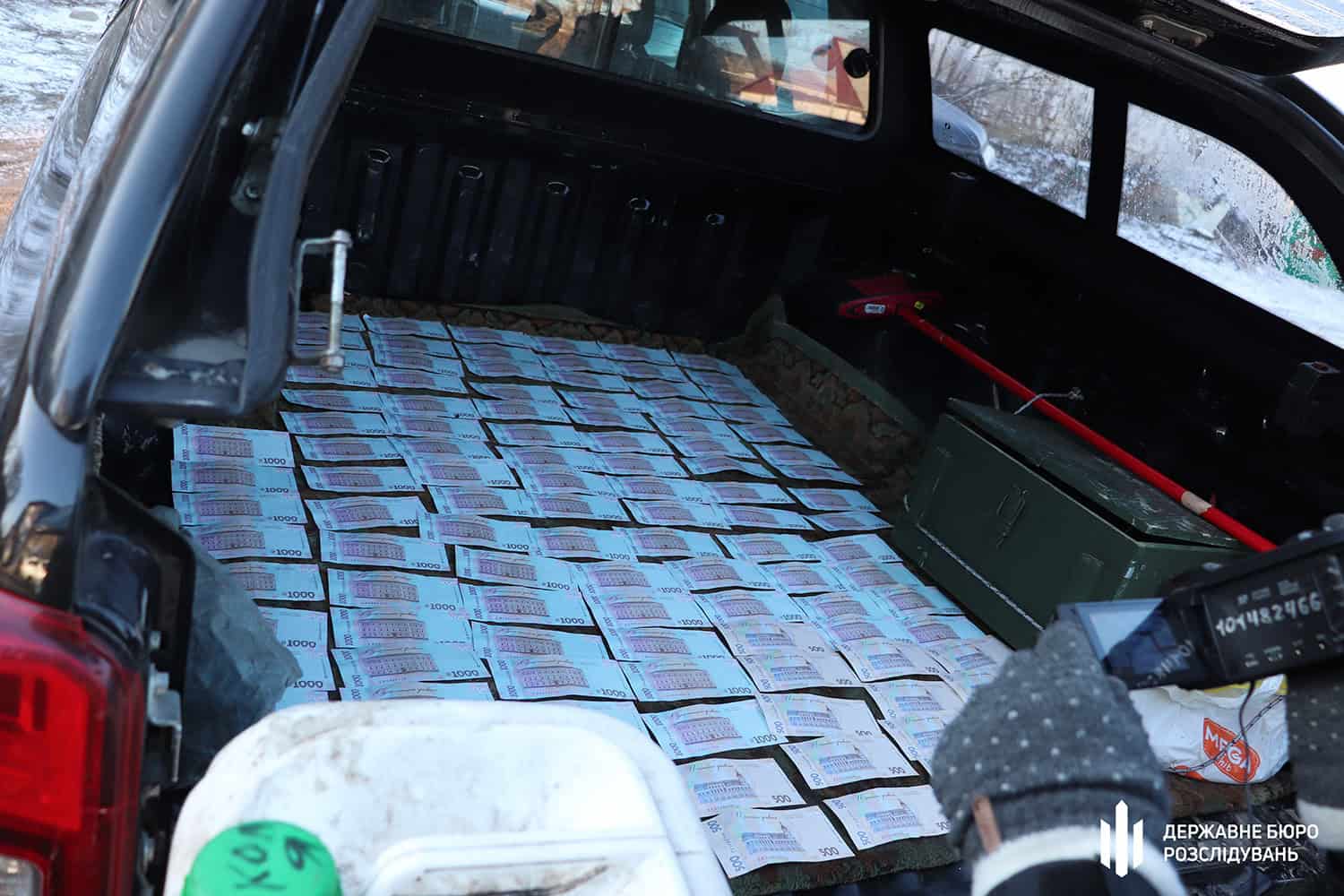 "Продавав "дозволи" на вирубку лісу": судитимуть лісника з Краматорська