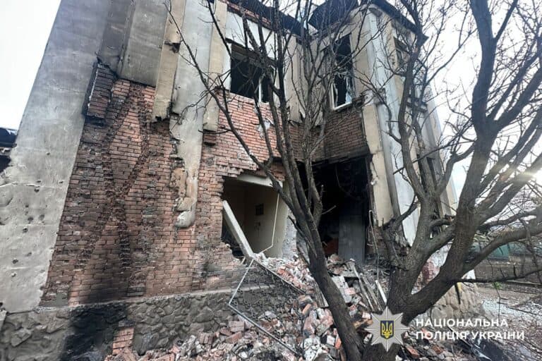 На Донеччині серед цивільних є шестеро поранених, але обійшлось без загиблих: як минуло 8 квітня в регіоні (ЗВЕДЕННЯ)