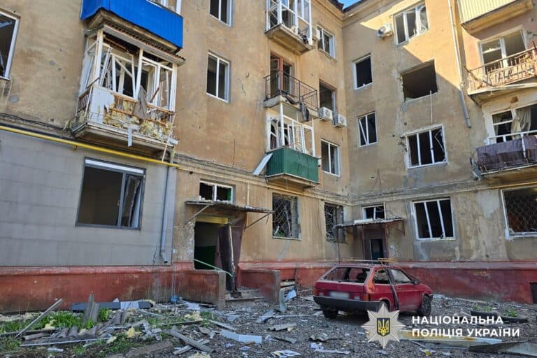 Одна цивільна людина загинула, ще 10 — поранені, зокрема дитина: як минуло 6 квітня на Донеччині (ЗВЕДЕННЯ)