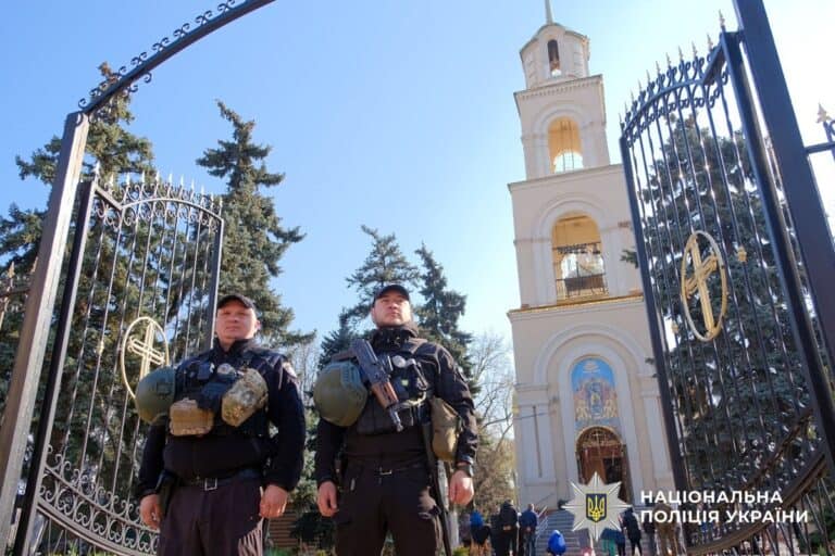 Праздничные богослужения прошли в 61 храме Донецкой области (детали)