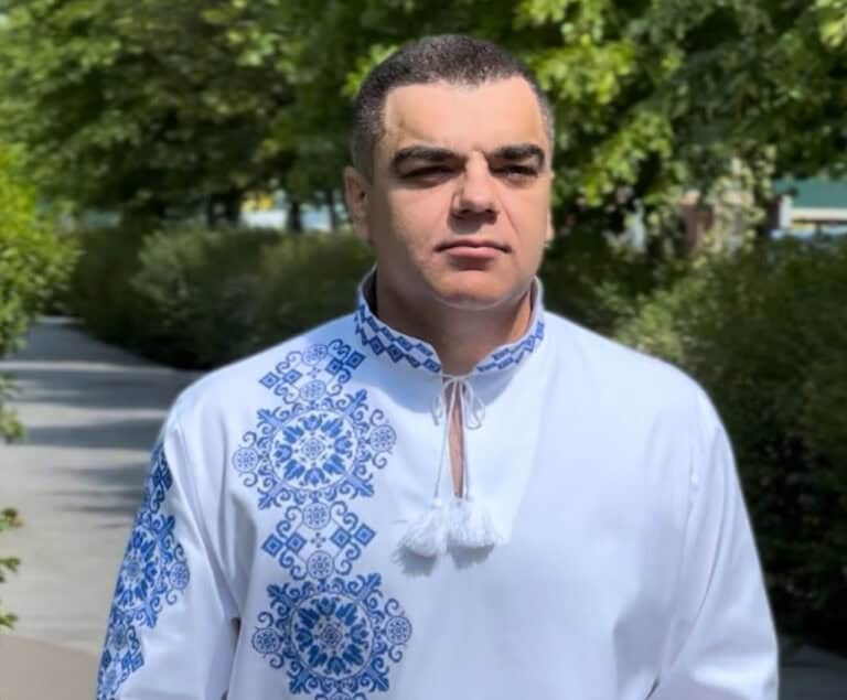 Депутат Бахмутської міськради Олександр Бабенко достроково склав повноваження: що відомо