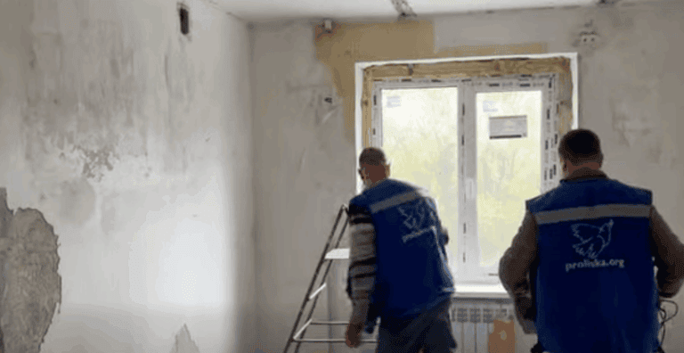У Дніпрі облаштовують 100 місць для маломобільних людей, яких вивезли з прифронтової зони