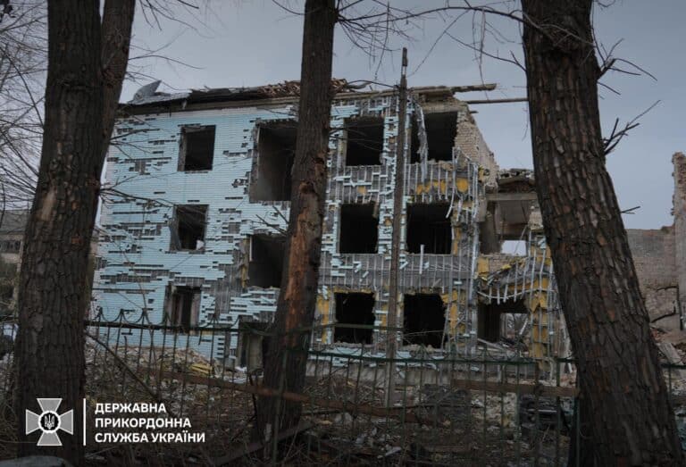 У Покровську офіційно визнали зруйнованими 34% багатоповерхових та 3% приватних будинків