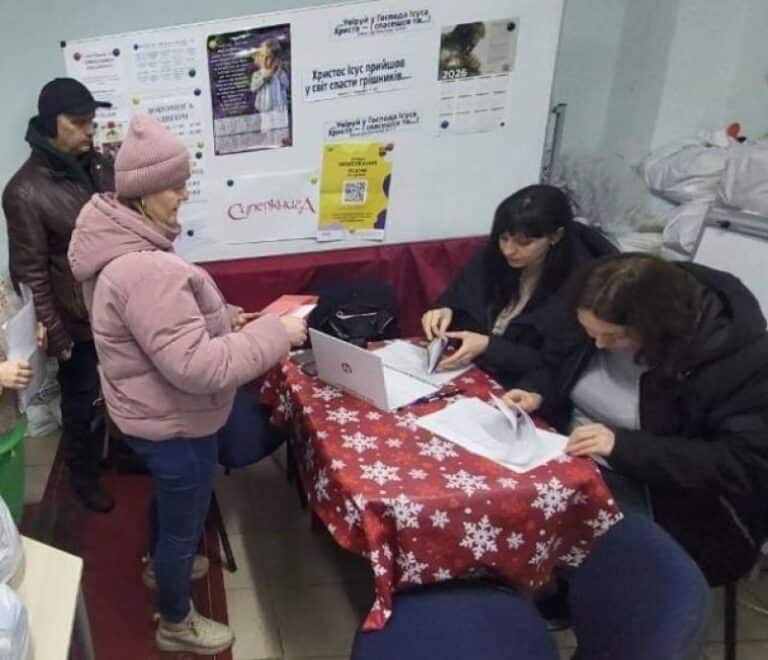 В Шептицком уточнили адрес хаба для переселенцев из Добропольской громады: где получить помощь