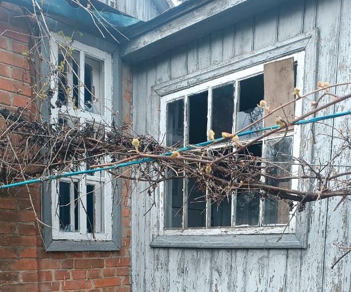 Российские военные трижды атаковали Славянск дронами — ранения получила одна женщина, есть разрушения