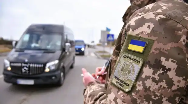 Правила выезда за границу в 2026 году: какие документы нужны