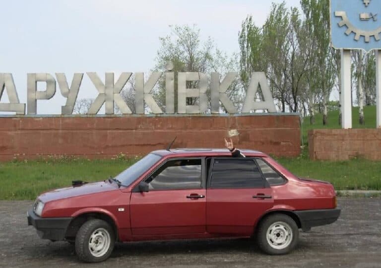 “Фото на згадку. Ваша, АН”: 28 травня у Києві відкриють виставку зі світлинами Донецької області, вхід безоплатний