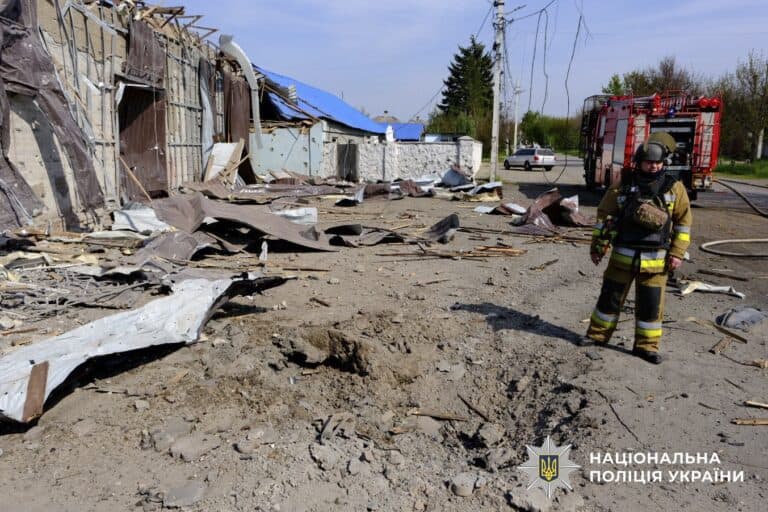 В Дружковке и Шабельковке погибли трое гражданских, в регионе есть раненые: как прошло 6 мая на Донетчине (СВОДКА)
