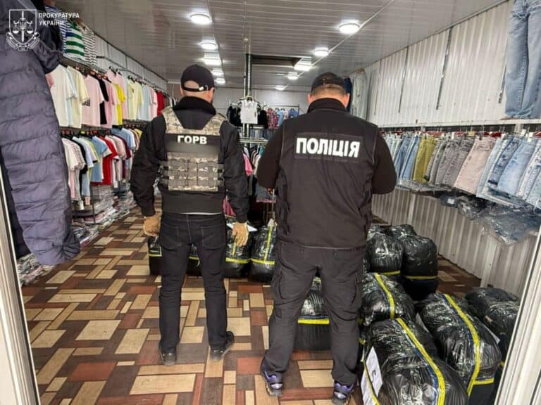 В Одесі викрили схему продажу гуманітарки на мільйони: затримали трьох підозрюваних