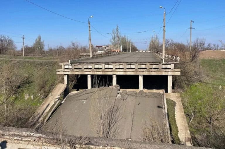 Росіяни заявили, що “відновлять” естакаду Горлівка-Бахмут у 2026-му: що про неї відомо