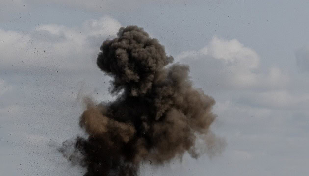 Силы обороны нанесли удар по складу боеприпасов российской армии возле Амвросиевки в оккупированной части Донетчины, — Генштаб