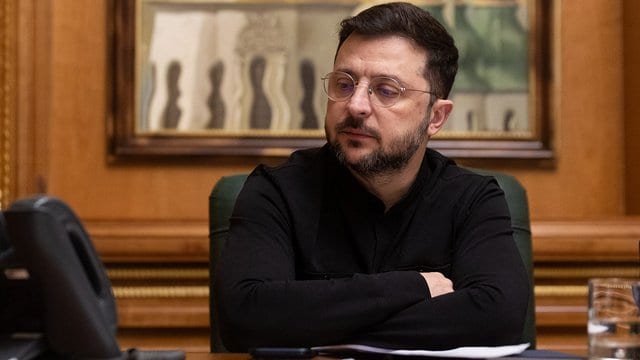 «Это самый быстрый путь»: Владимир Зеленский заявил, что готов заморозить линию фронта ради переговоров