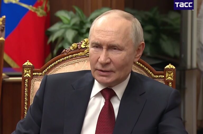Путін заявив, що до Слов’янська росіянам — 8-9 км, а Лиман майже захоплений: що кажуть аналітики
