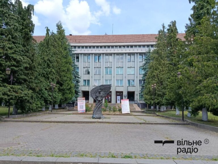 Із Краматорська до Хуста: Донбаська машинобудівна академія переїжджає на Закарпаття — і вже набирає студентів (РЕПОРТАЖ)