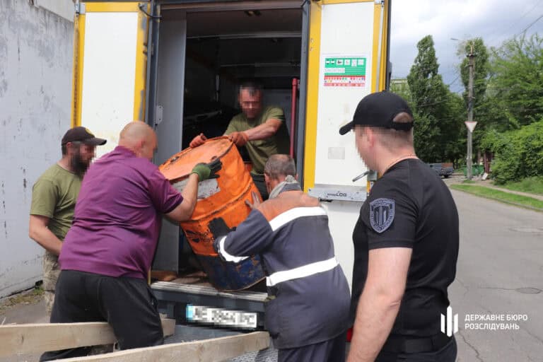 Подполковника и двух военных будут судить за хищение более 17 тонн топлива из части на Донетчине, — ГБР