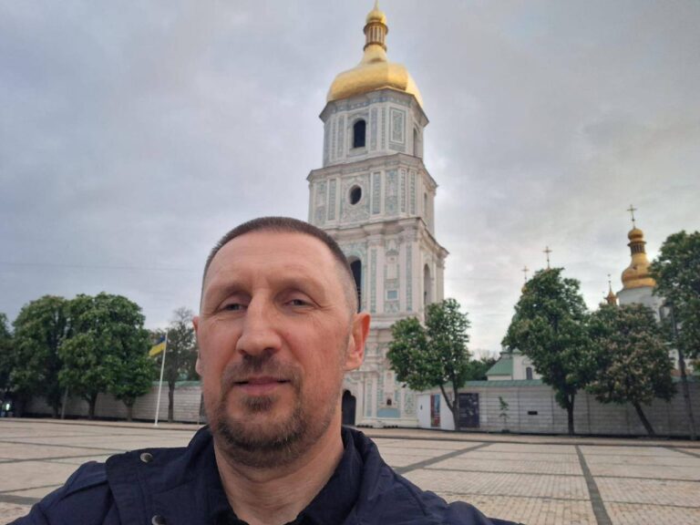 “Присягу дають лише раз”. Історія прокурора Романа Рузавіна, який пройшов війну і полон, а тепер консультує ветеранів