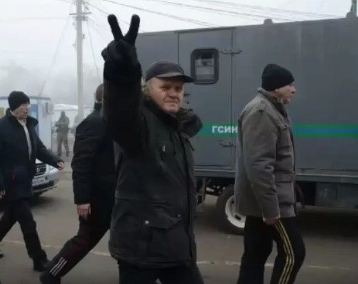 «Следил за «Изоляцией» снаружи, а потом пришлось наблюдать за ней изнутри». История гражданского пленника Валерия Соколова