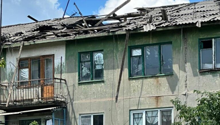 Одна людина дістала поранень у Дружківці, в інших містах та селах — руйнування: доба 20 червня у Донецькій області (ЗВЕДЕННЯ)