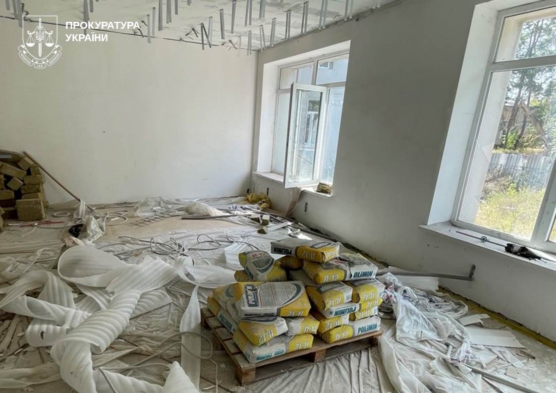 Ексдиректора "Будресурса" підозрюють в привласнені 6,8 млн грн на реконструкції дитсадка "Ластівка" у Святогірську