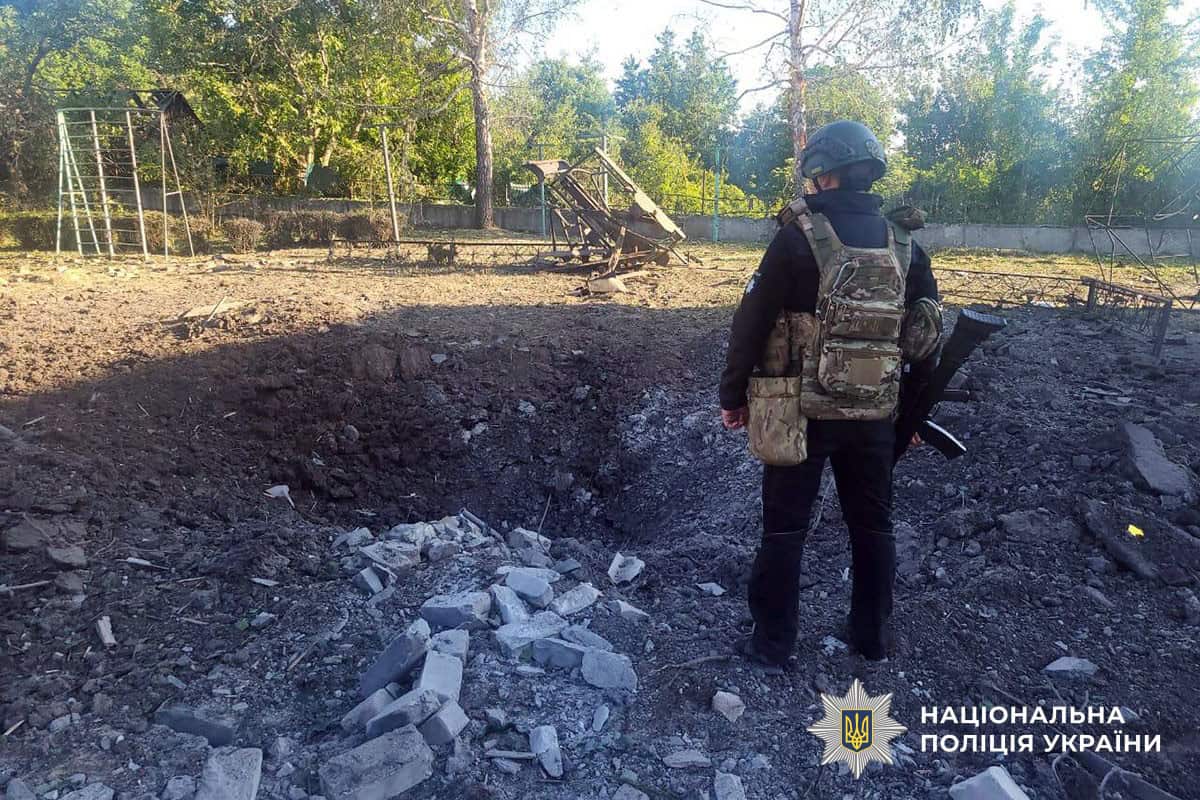 Пошкоджений дитячий садок у Ясногірці після російської атаки керованими авіабомбами