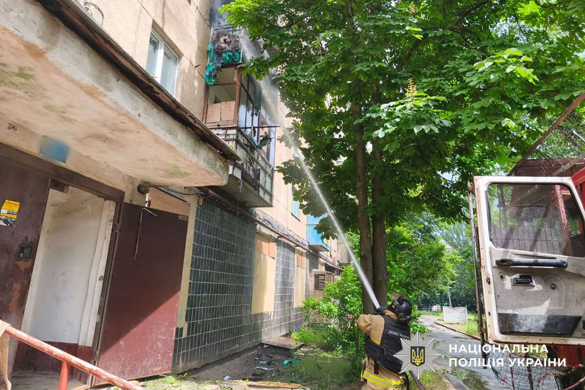 Пошкоджені приватні будинки у Миколаївці після російської атаки 31 травня
