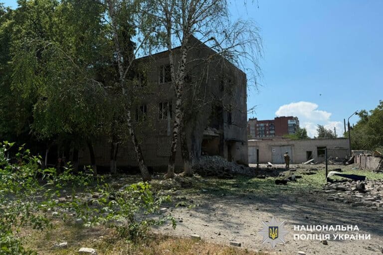 Двое гражданских погибли, еще 11 ранены за сутки в Донецкой области: как прошло 8 июня в регионе (СВОДКА)