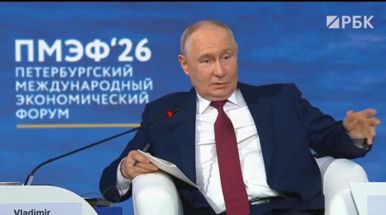 Путин назвал письмо от Зеленского хамским и заявил, что пока не видит смысла во встрече