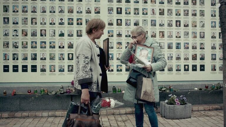 «Мир для Нины»: как личная борьба матери «киборга» Игоря Брановицкого превратилась в документальный фильм