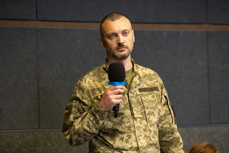 Зображення до посту: Чи може військо стати другим шансом? Що говорять колишні засуджені, командири та правозахисники про службу після звільнення