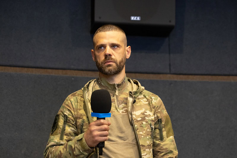 Зображення до посту: Чи може військо стати другим шансом? Що говорять колишні засуджені, командири та правозахисники про службу після звільнення