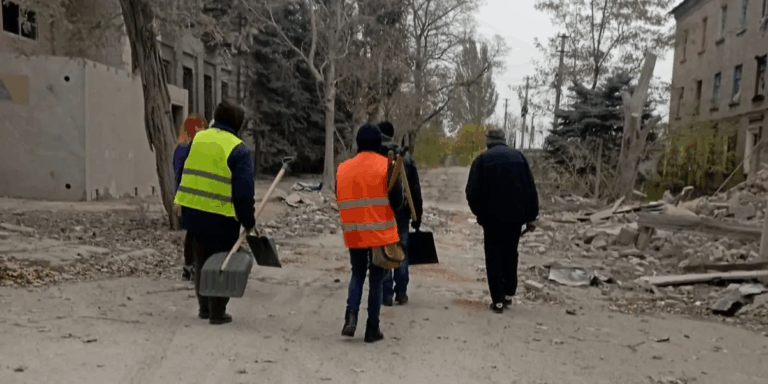 “Зараз вони працюють на оборону”: комунальники Костянтинівки будують фортифікації, — очільник ВА Горбунов