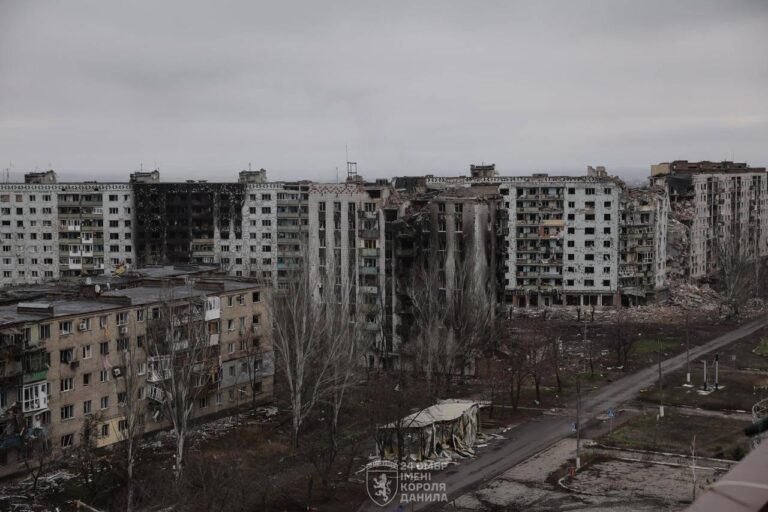 Оккупанты продолжают штурмовать Константиновку, но не контролируют город, — заместитель командира 36-й бригады