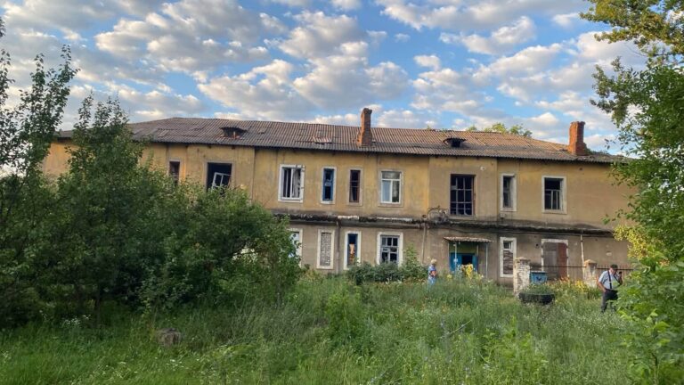 Вночі російські військові били по Слов’янську: загинув літній чоловік, частина громади — без світла й води