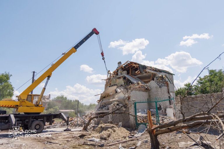 В Беленьком из-под обломков домов извлекли тела трёх человек: россияне атаковали посёлок в ночь на 27 июля