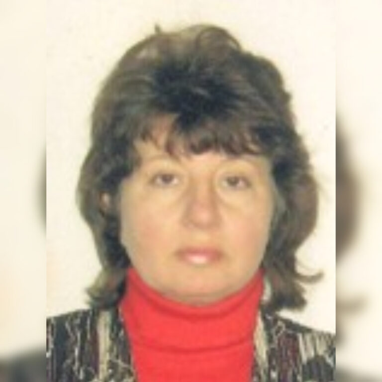 Погибла от удара авиабомбы, придя за выплатами: почтим память железнодорожницы Светланы Труш из Яровой