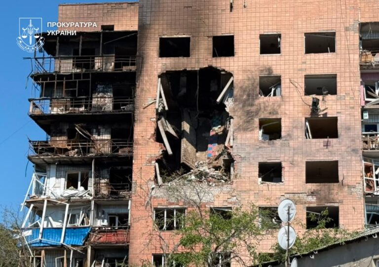 Через російські атаки на Донеччині загинули четверо цивільних, поранені ще 13: як минула добу в регіоні (ЗВЕДЕННЯ)