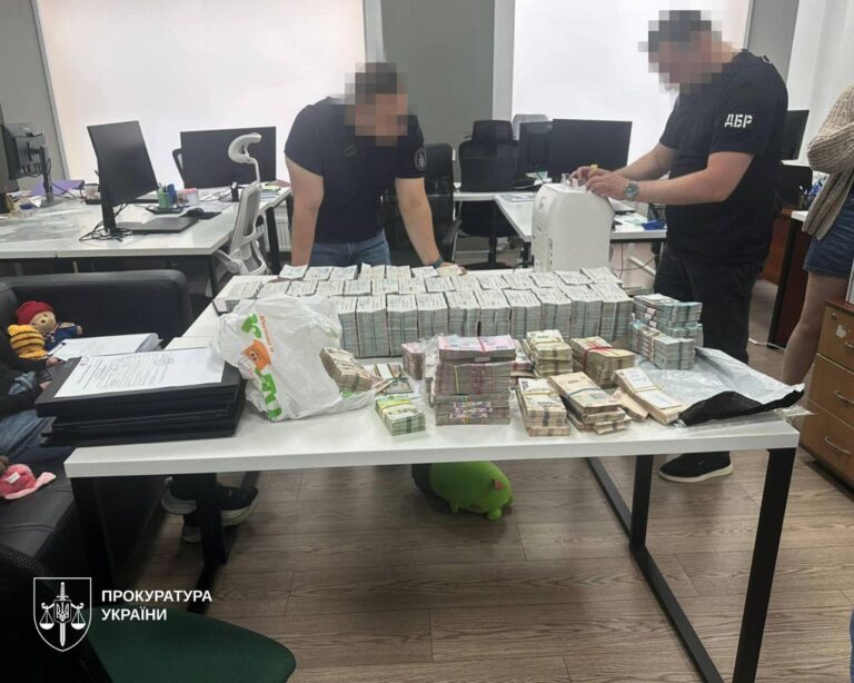 Виробника дронів підозрюють у заволодінні майже 7 млрд грн під час закупівлі БпЛА: що відомо про справу