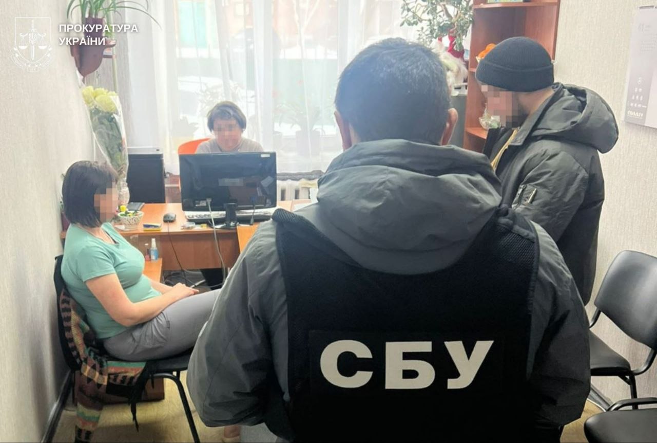 Двох медиків та підприємця зі Слов’янська судитимуть за схему "розвʼязання питання" з ВЛК та ТЦК: що відомо про справу