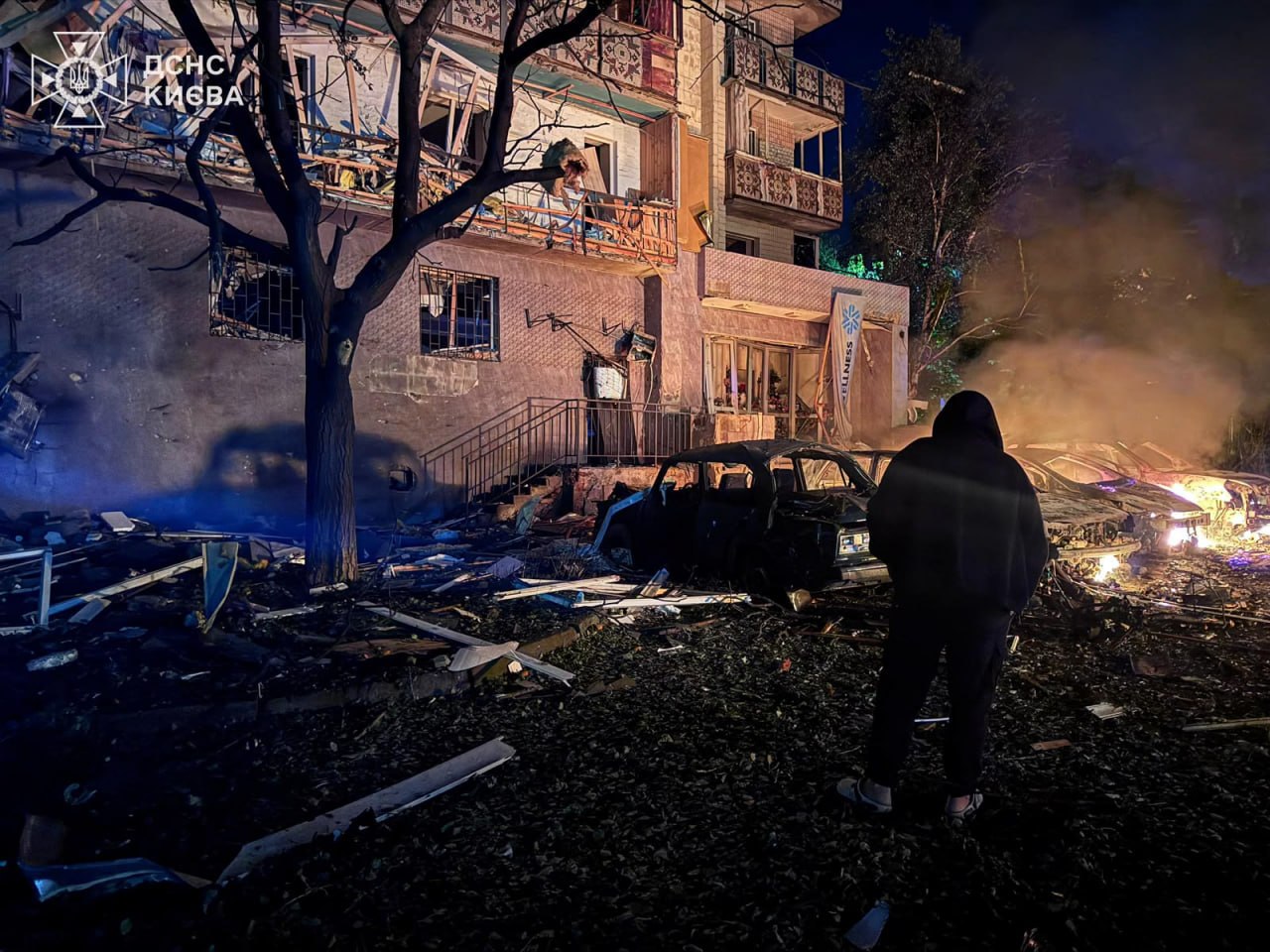 Росіяни масовано атакували Київ балістикою 19 липня, у пʼятих районах — влучання: що відомо про загиблих та поранених