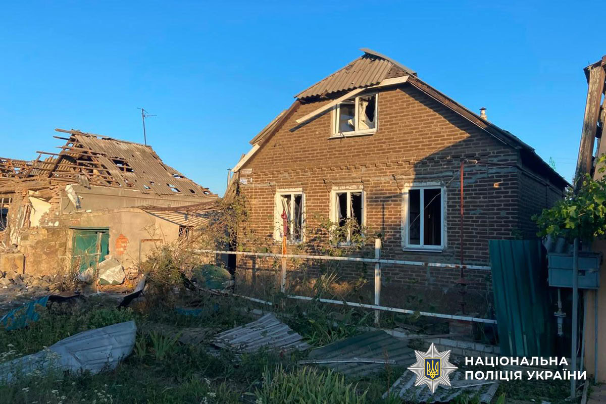 Рятувальники на місці російського удару по Краматорську
