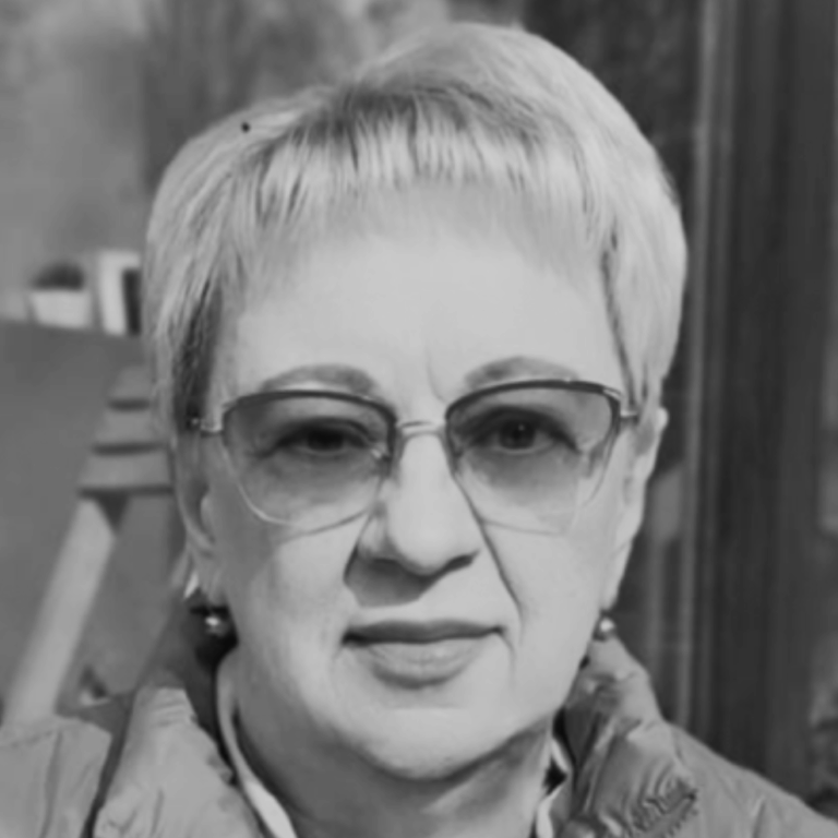 Любила книги, кофе и родной Донецк: вспомним Светлану Масюченко, погибшую от российского обстрела